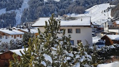 Apart Callisto – Blick zum Skigebiet, © Sarah Juen