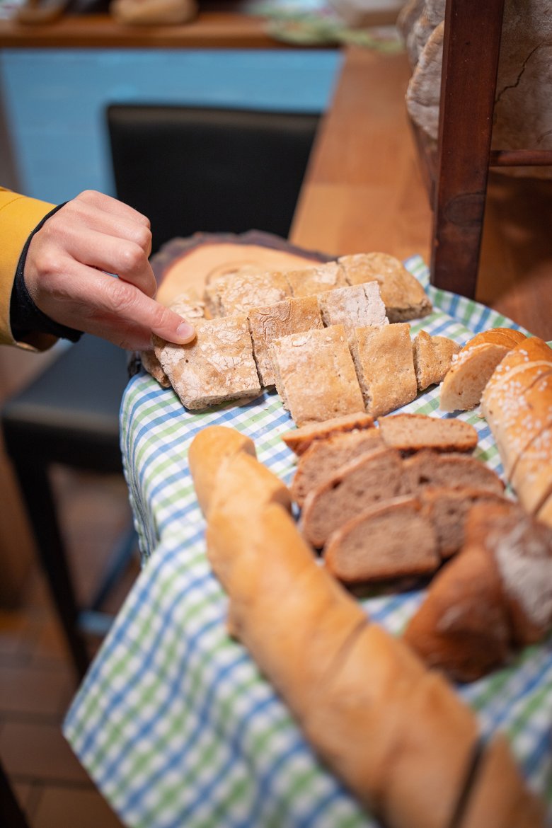 Typische Brotsorten gibt es in einer der ältesten Bäckereien Innsbrucks.