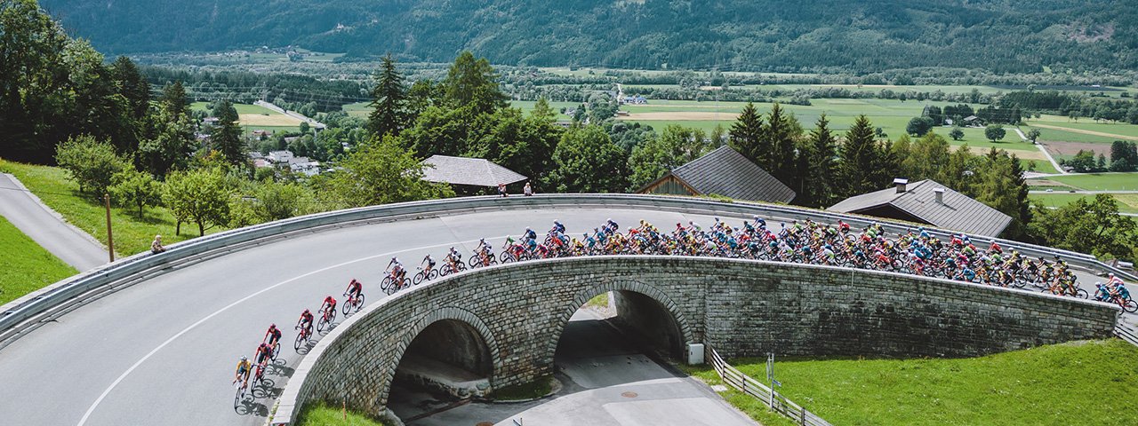 Osttirol-Etappe: Die Tour of Austria führt vom Lienzer Talboden hinauf zum Iselsbergpass, © Tour of Austria