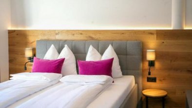 AlpenLuxus presents ALPENGONDEL Suite - Balcony & Car park, © bookingcom