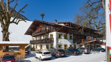 Söll_Winter Hausansicht_Wilder Kaiser, © TVB Wilder Kaiser/Hannes Dabernig