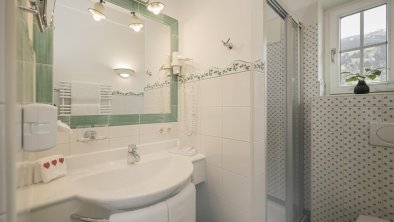 Badezimmer Schneerose