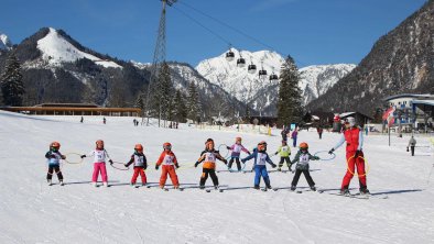 Skikurse in unmittelbarer Nähe zum Aparthotel, © Wagner's Aparthotel