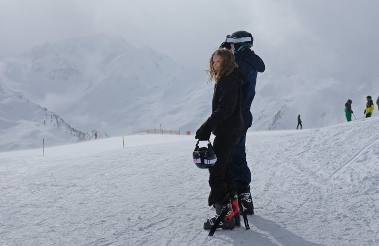             Faszination Skiurlaub in Tirol: Der erste Ausblick von der Bergstation am Hoadl.

          