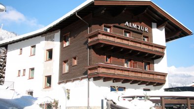 Winterbild_Hotel_Almjur