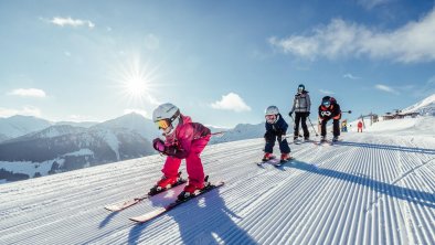 Skifahren mit der Familie in Alpbach_Alpbachtal To, © Alpbachtal Tourismus