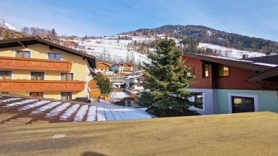 herta-huber-haus-winter-ausblick-goldried-c-bernha, © Bernhard Aßmair