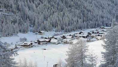 Ausblick ins verschneite Gries