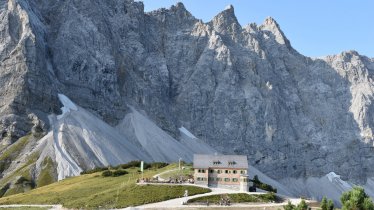 Die Falkenhütte am Fuß der Laliderer Wände, © DAV Sektion München & Oberland