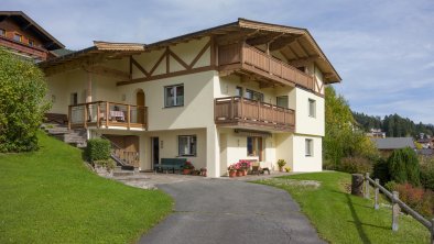 Haus_Krimbacher_Hoelzlwinkl_16_Kirchberg_Haus_auss