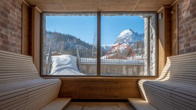 Blick aus der Sauna auf den Wilden Kaiser