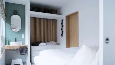 HH_bedroom_BR_02