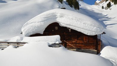 Tief verschneite Stackerlalm, © Günther Hauser