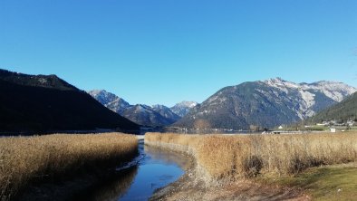 Spaziergang am Südufer des Achensees