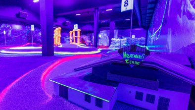 Black Light Golf 1