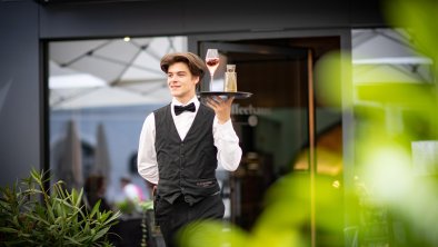 Erstklassiger Service_Platzhirsch Kufstein Café Re