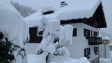 Winterbild_Chalet-Stanzertal