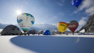 1619_bb_kaiserwinkl-alpin-ballooning_Start-Sonne