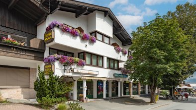 Pension_Rainer_Dorf_37_Ellmau_08_2024_Haus_aussen_