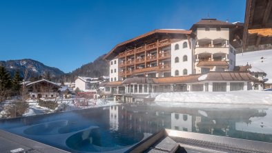 Infinity-Pool im Gasteiger Jagdschlössl