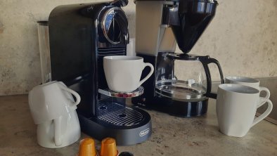 NESPRESSO Kaffeemaschine und Filterkaffeemaschine