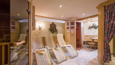 Wellnessbereich mit Sauna - Infrarotkabine