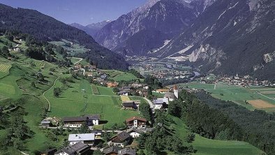 Imsterberg im Sommer (Luftbild von Osten)