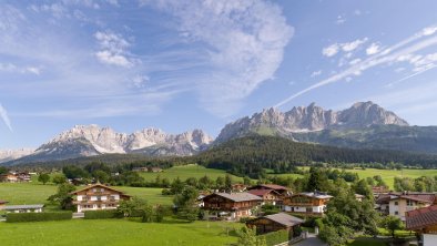 Aussicht Balkon "Panorama Kaiser", © H. Dabernig