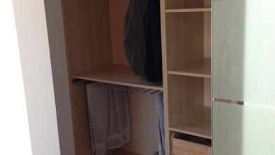 Kleiderschrank Schlafzimmer 3 Obergeschoss