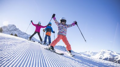 Skifahren, © Bergbahnen Hochoetz