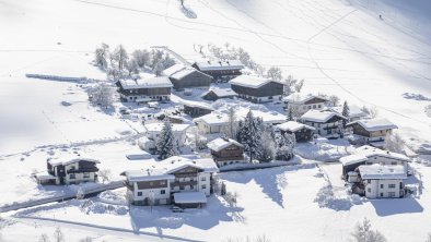 Blick auf Niederau Winter tief verschneit Wildschö