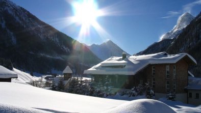 Tauernhaus in der Sonne