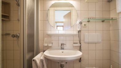 Zimmer 2 Badezimmer