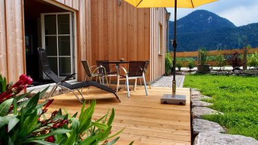 Almflair Chalet Thiersee - Terrasse im Sommer, © Werlberger