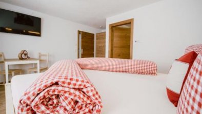 Nedererhof - Zimmer Alpenrose mit Gemeinschaftsküche, © bookingcom