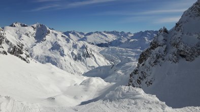 Winterkulisse ARLBERG