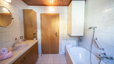 Badezimmer Richtung Tür