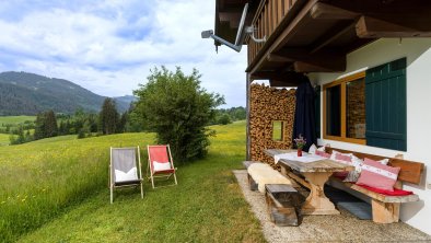 Hahnenkamm-Wohnung-Terrasse-Süden