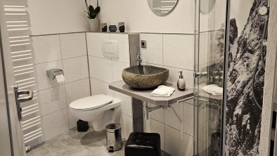 WC mit Dusche  - FW Dolomitenblick -