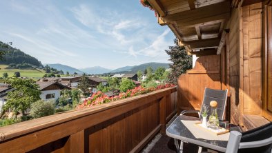 Gaestehaus_Fuchs_Itter_07_2019_Zimmer_4_Balkon_Aus