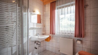 Kösslerhof_Laimach_174_Hippach_09_2019_Ferienwoh, © DU/WC kleine Wohnung 1