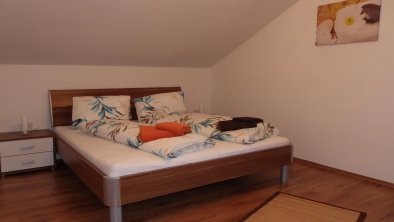 1. Schlafzimmer AHORN