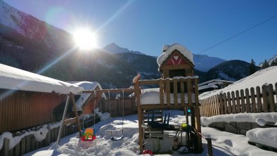 Unser Spielplatz im Winter