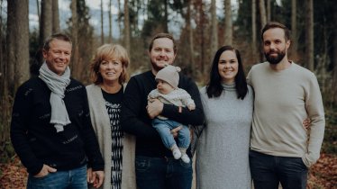 Familienfoto Familie Eberl und Embacher, © Fotokarussell Melanie