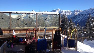 Blick von der Alm auf die Serles