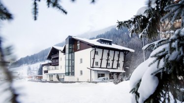 VALLUGA HOTEL | Außenansicht Winter