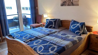 Hauptschlafzimmer mit Doppelbett