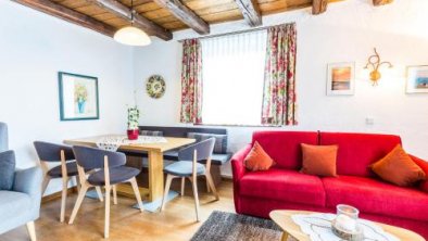 Appartement Veronika (Haus Almidyll) by MoniCare, © bookingcom