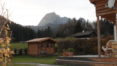 Garten mit Bergblick