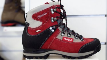 Bergschuhe Stadler, © Tirol Werbung/Lisa Hörterer